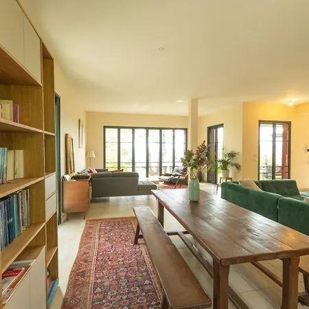 Grande Villa, Magnifique Vue & Piscine * Saint-Gely-du-Fesc
