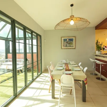 Grande Villa, Magnifique Vue & Piscine * Saint-Gely-du-Fesc